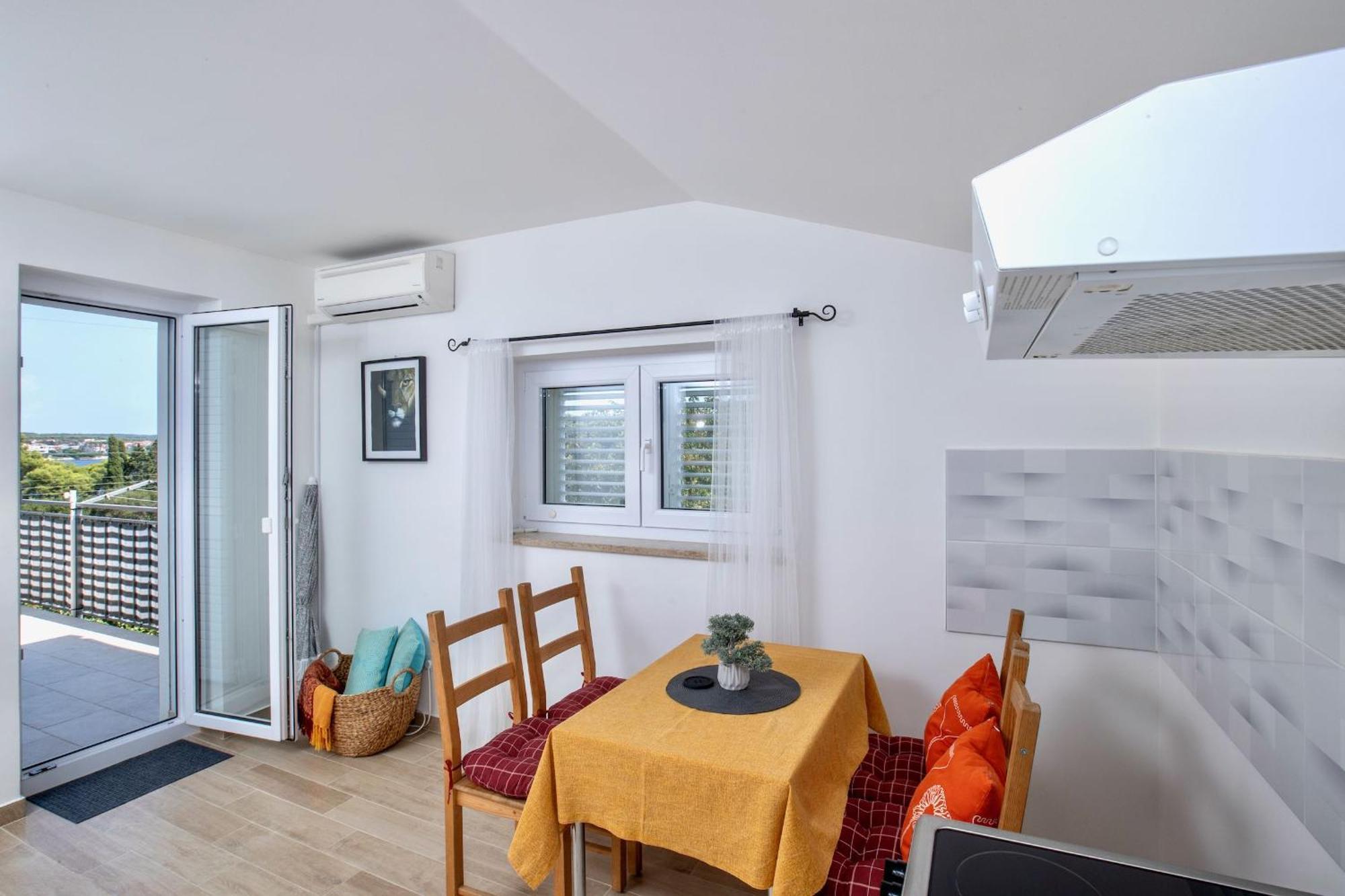 Goldfinch Estate Apartment บานโจเล ภายนอก รูปภาพ